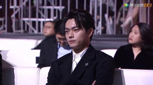 吃瓜娱乐圈许凯图片壁纸,吃瓜娱乐圈壁纸大放异彩  第2张